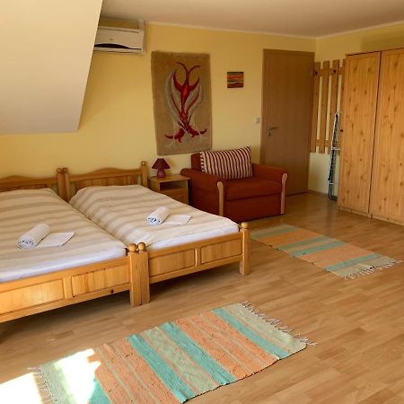 Holidaysport Haus Balatongyorok Luaran gambar