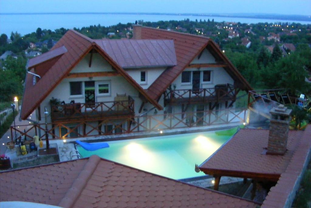 Holidaysport Haus Balatongyorok Luaran gambar