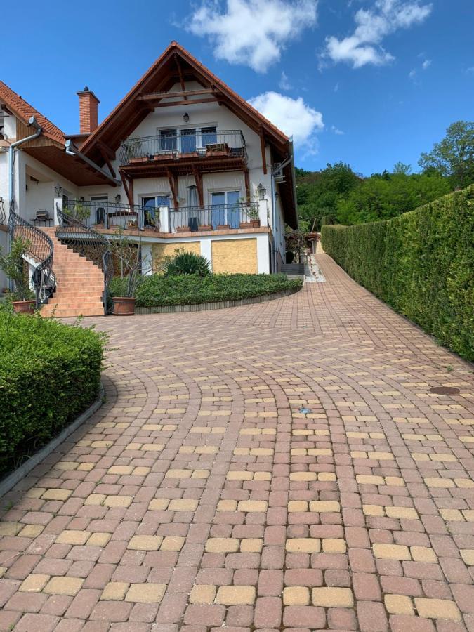 Holidaysport Haus Balatongyorok Luaran gambar