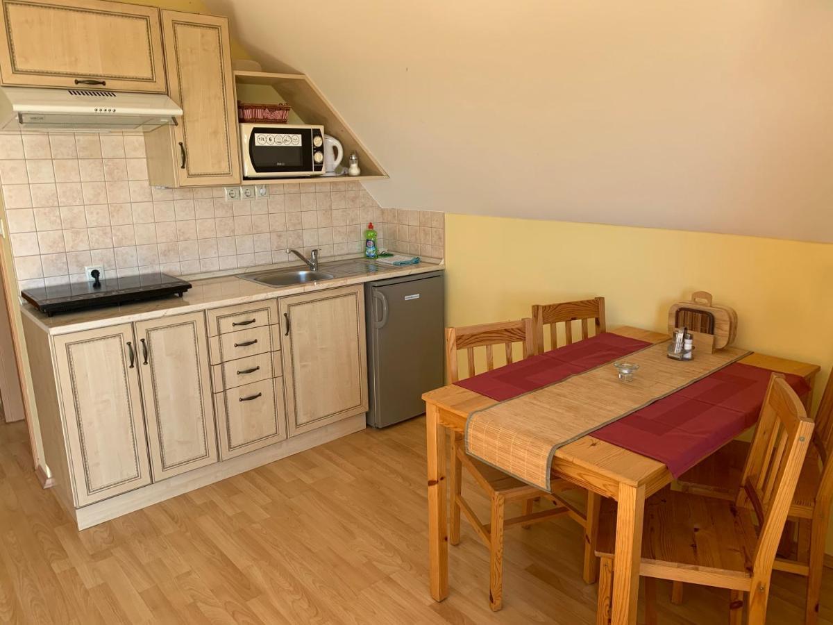 Holidaysport Haus Balatongyorok Luaran gambar