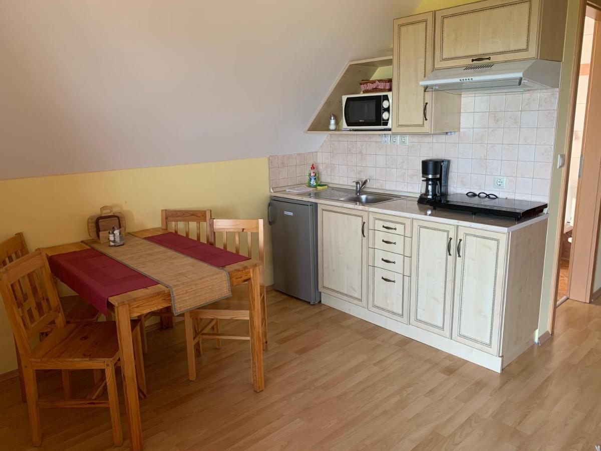 Holidaysport Haus Balatongyorok Luaran gambar